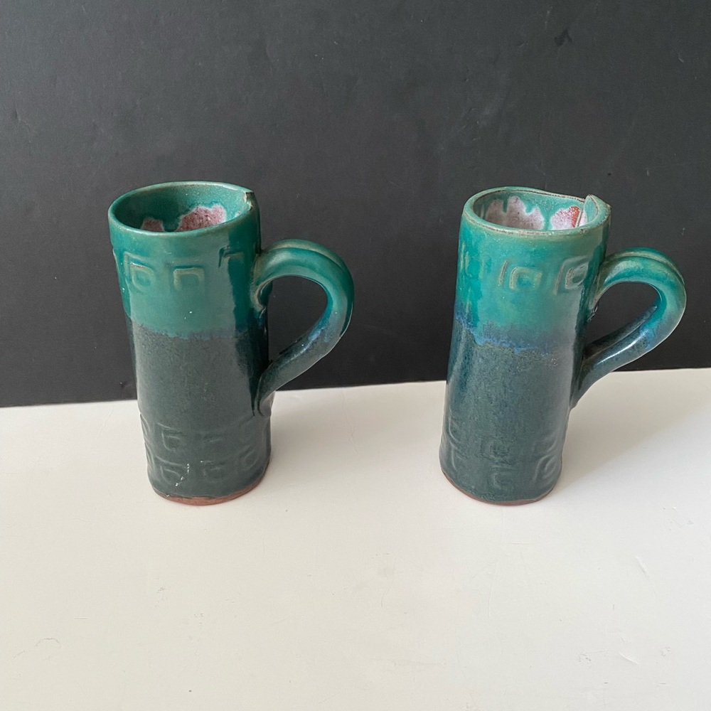 Hand made Pottery clay decorative Grove Green glaze set of 2 mugs, heavy